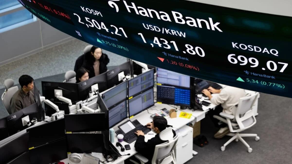 الآسواق الآسيوية ترتفع وسط تفاؤل بالأسهم المرتبطة بالذكاء الاصطناعي