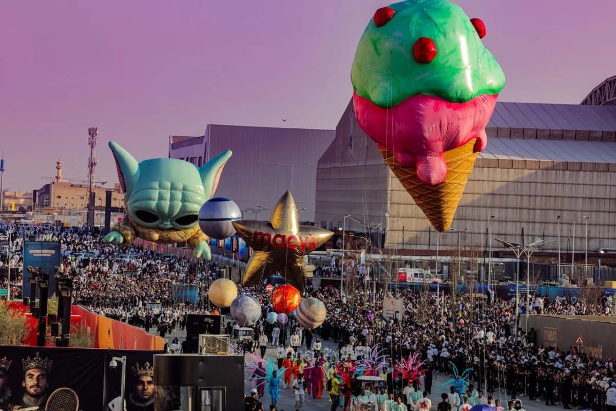 700 ألف قدم من الهيليوم لتعبئة بالونات "موسم الرياض" في 8 ساعات