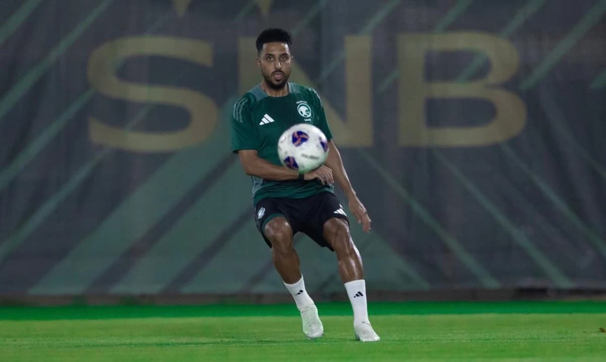 منح المتأهل إلى كأس العالم 10.5 ملايين دولار .. من يكسبها المنتخب السعودي أم العراقي؟