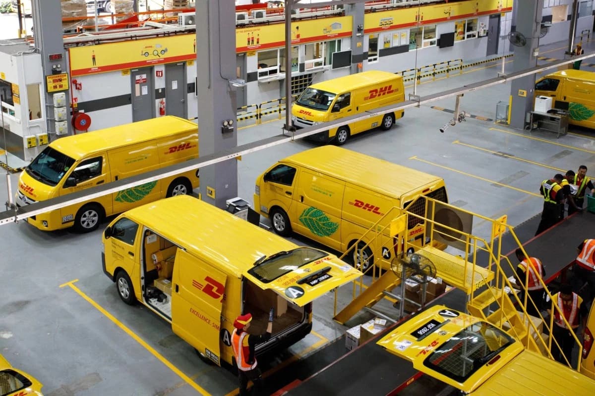 رئيس DHL: تأثير الرسوم الأمريكية سيصل للمستهلكين خلال عام