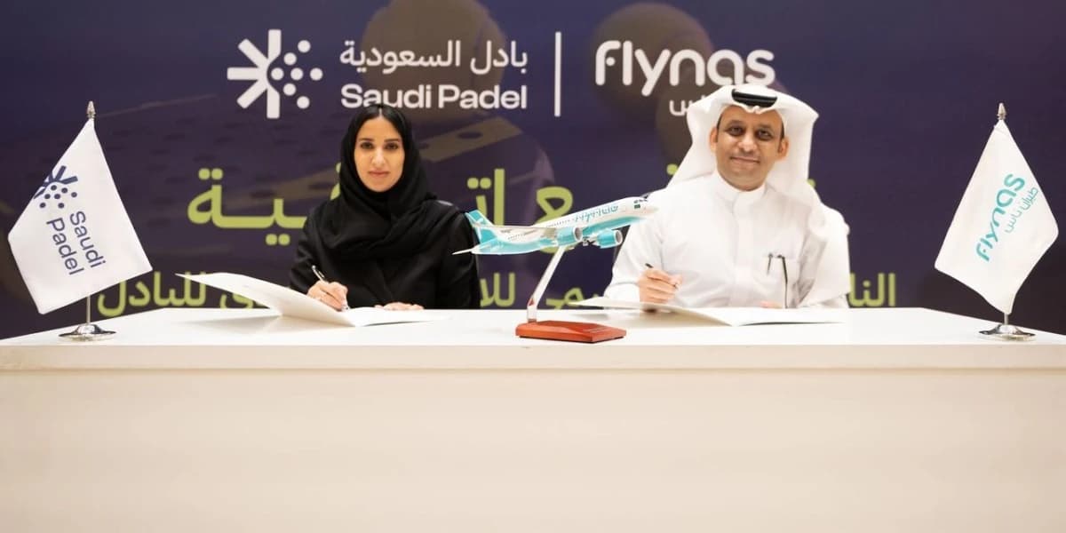 اللجنة السعودية للبادل توقع اتفاقية شراكة مع طيران ناس كناقل جوي رسمي