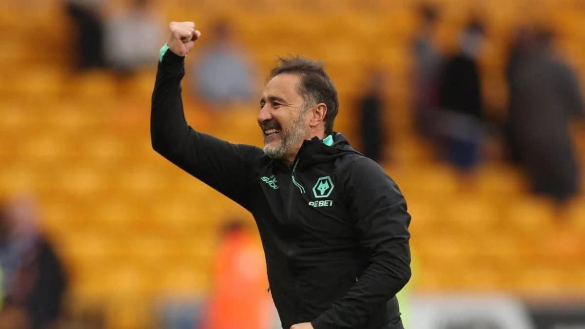 تغريم مدرب ولفرهامبتون 15 ألف جنية إسترليني