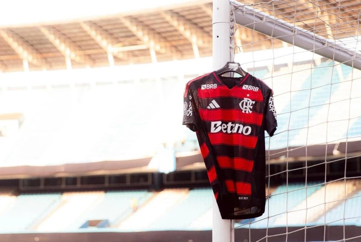 إيرادات فلامنجو ترتفع 27% خلال 3 أرباع .. ما سبب التدفق النقدي الإيجابي للنادي؟