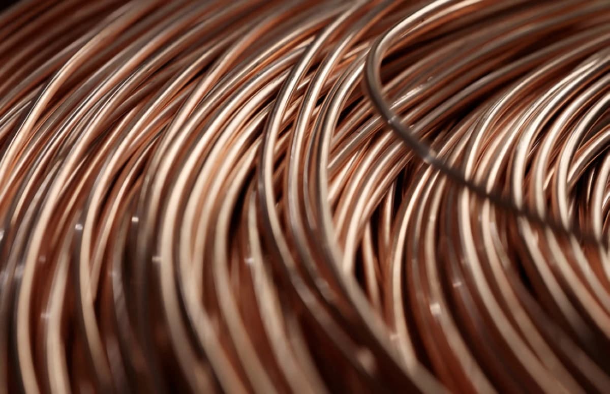 تراجع سعر النحاس والألمنيوم مع التركيز على مسار الفائدة الأمريكية