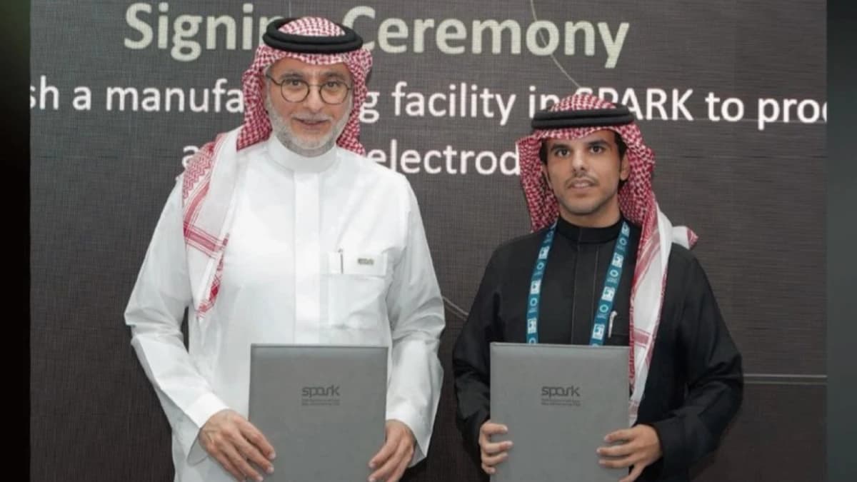 "جولت" توقع عقد إنشاء أول مصنع لتقنيات الأقطاب الكهربائية المتقدمة في المنطقة بمدينة الملك سلمان للطاقة "سبارك"