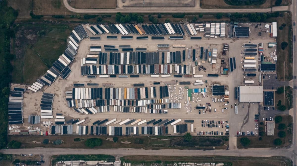 قطاع "المساحات الخارجية الصناعية"في أمريكا .. طفرة في سوق التريليون دولار