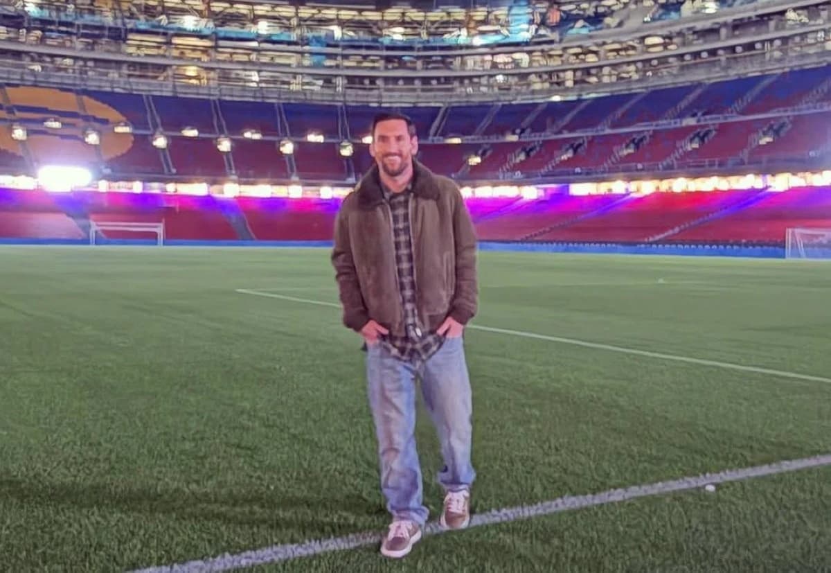 برشلونة يتدرب على "كامب نو" الجديد .. سداد قرض التمويل لـ 20 مستثمرا خلال 24 عاما