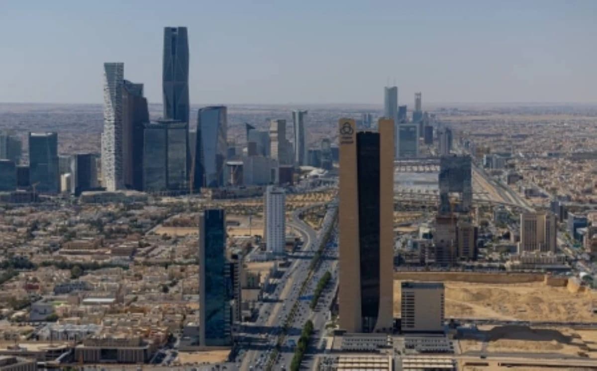 إس آند بي: تمويل الشركات يقود النمو المصرفي السعودي..مخاطر الائتمان تحت السيطرة