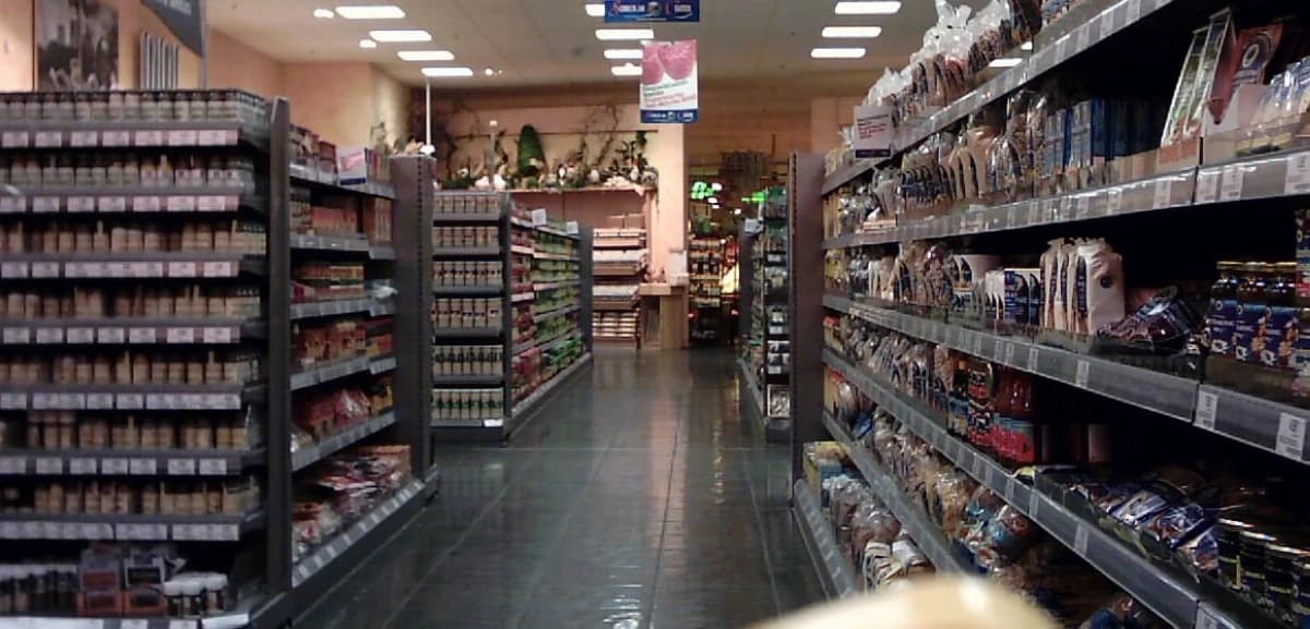 افتتاح الفرع الثاني لمتجر المُنتجات المعفية من الضرائب في الظهران