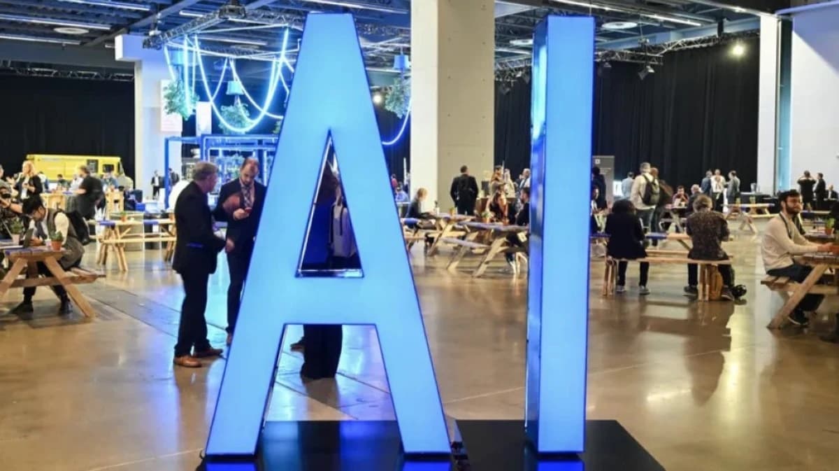 البنية التحتية للذكاء الاصطناعي تخطف أضواء الاستثمار من شركات الرقائق في الصين