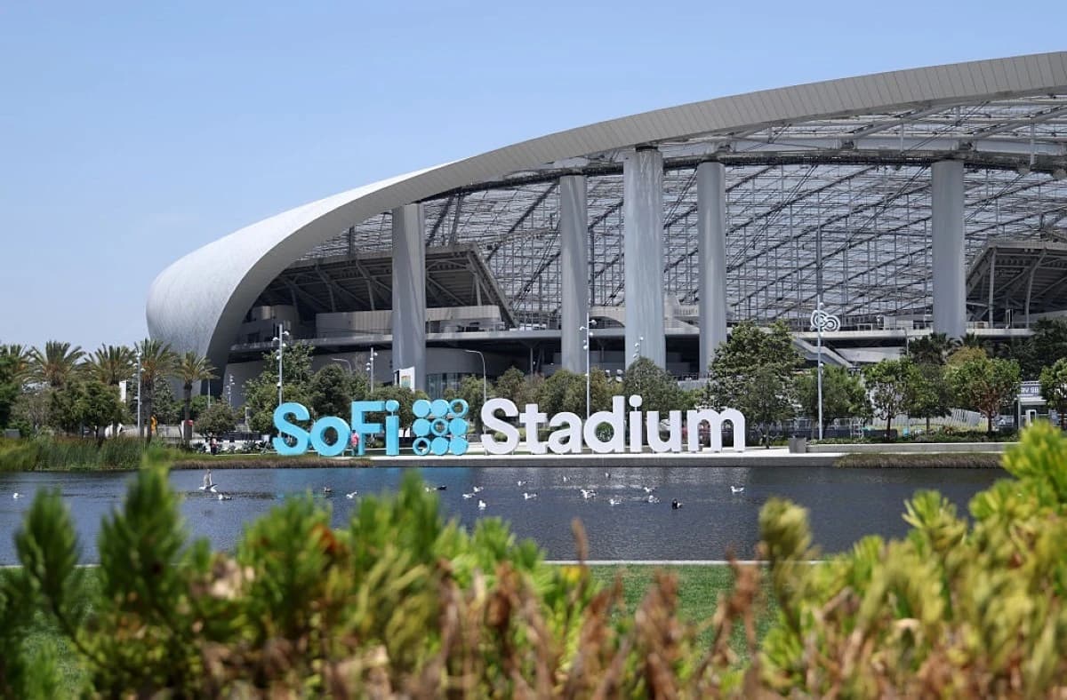 891 مليون دولار إنفاق العلامات التجارية لتسمية أماكن الدوريات الأمريكية