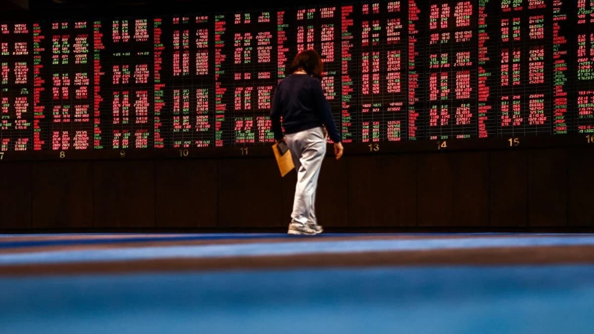 الأسهم الآسيوية ترتفع بدعم من قطاع التكنولوجيا وآمال خفض الفائدة الأمريكية