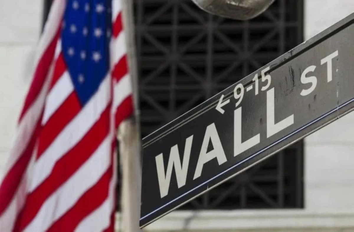 انتعاشة أسهم شركات التكنولوجيا تعود لرفع مؤشرات وول ستريت