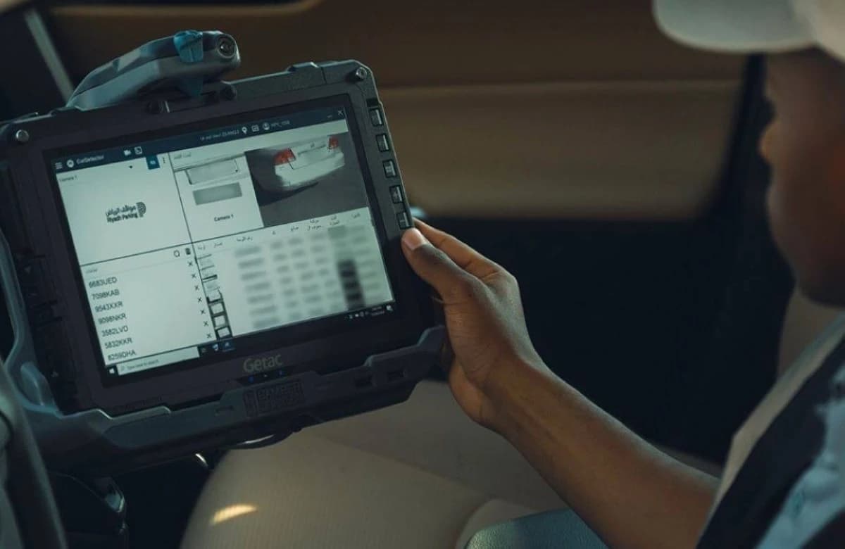 تفعيل 30 ألف موقف مجاني في الرياض للحد من تسرب المركبات للأحياء