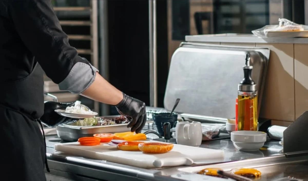 44.6 مليار دولار سوق خدمات الأغذية السعودية بحلول 2030