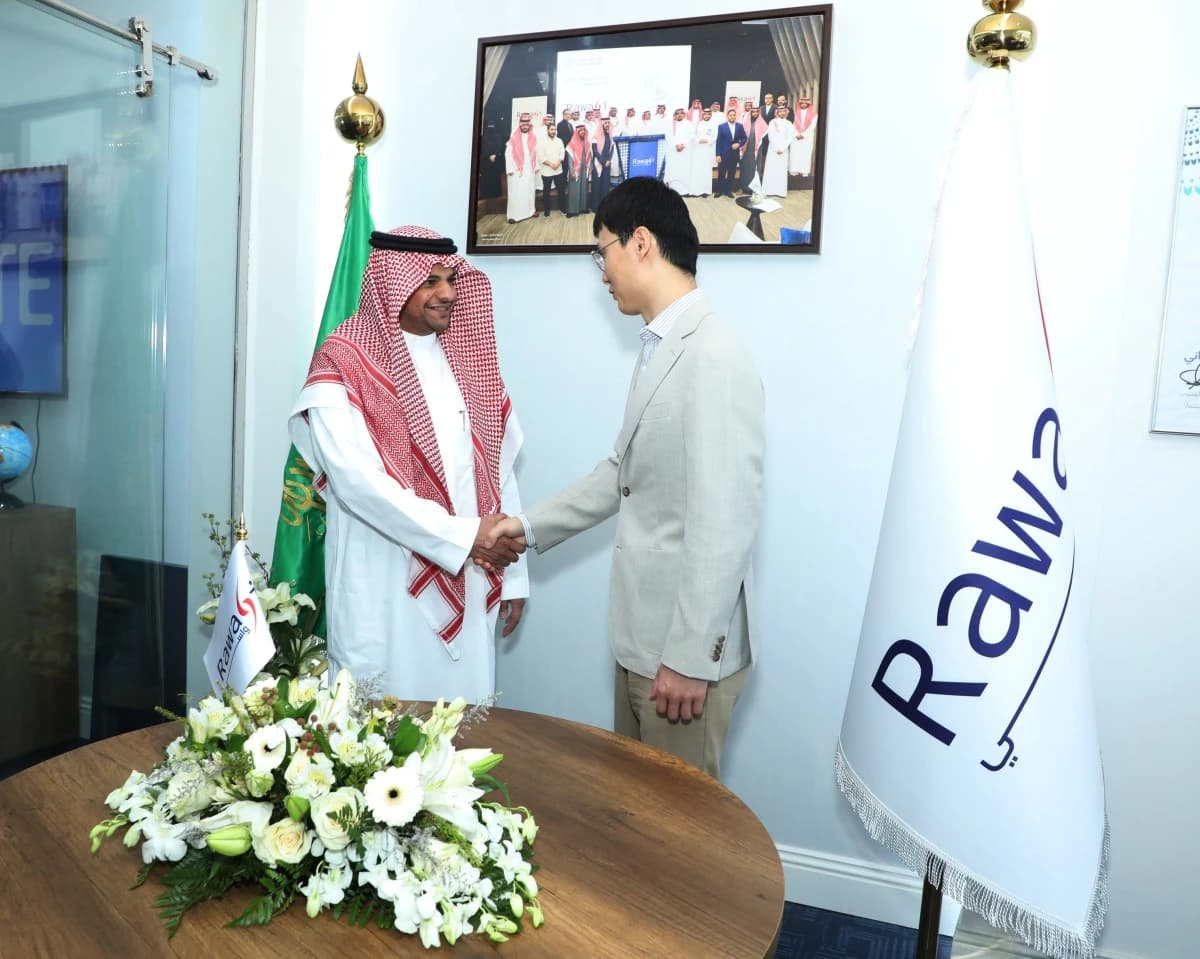 شراكة بين "رواسي البناء" و"زد تي إي" الصينية لتطوير قطاع الطاقة والاتصالات