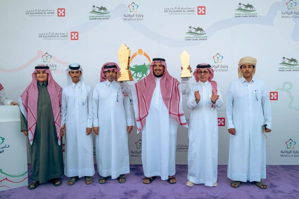 الهجن السعودية ترفع حصيلتها إلى 3 كؤوس و25 لقبا في بطولة كأس وزارة الرياضة