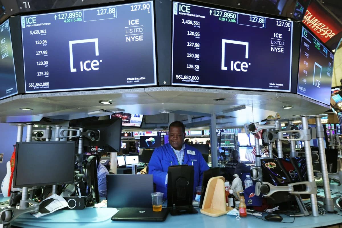 لماذا يعد يوم الجمعة حاسما لسوق الأسهم الأمريكية؟