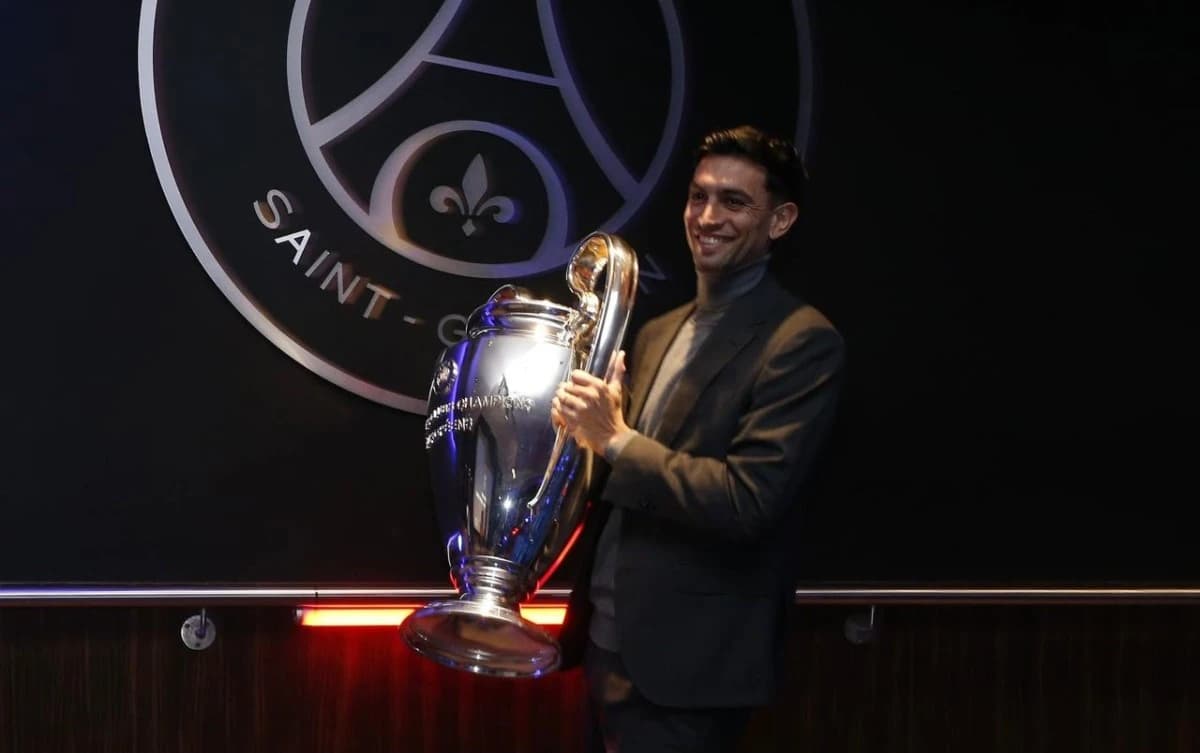 ارتفاع مبيعات منتجات باريس سان جيرمان 217% والقميص الرابع الأكثر طلبا