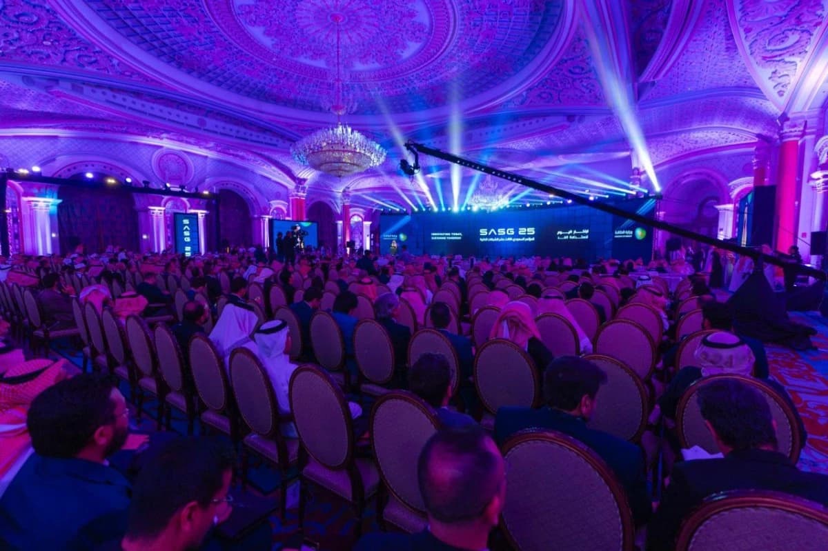 قريباً .. السعودية تبدأ تصدير الكهرباء إلى دول عالمية