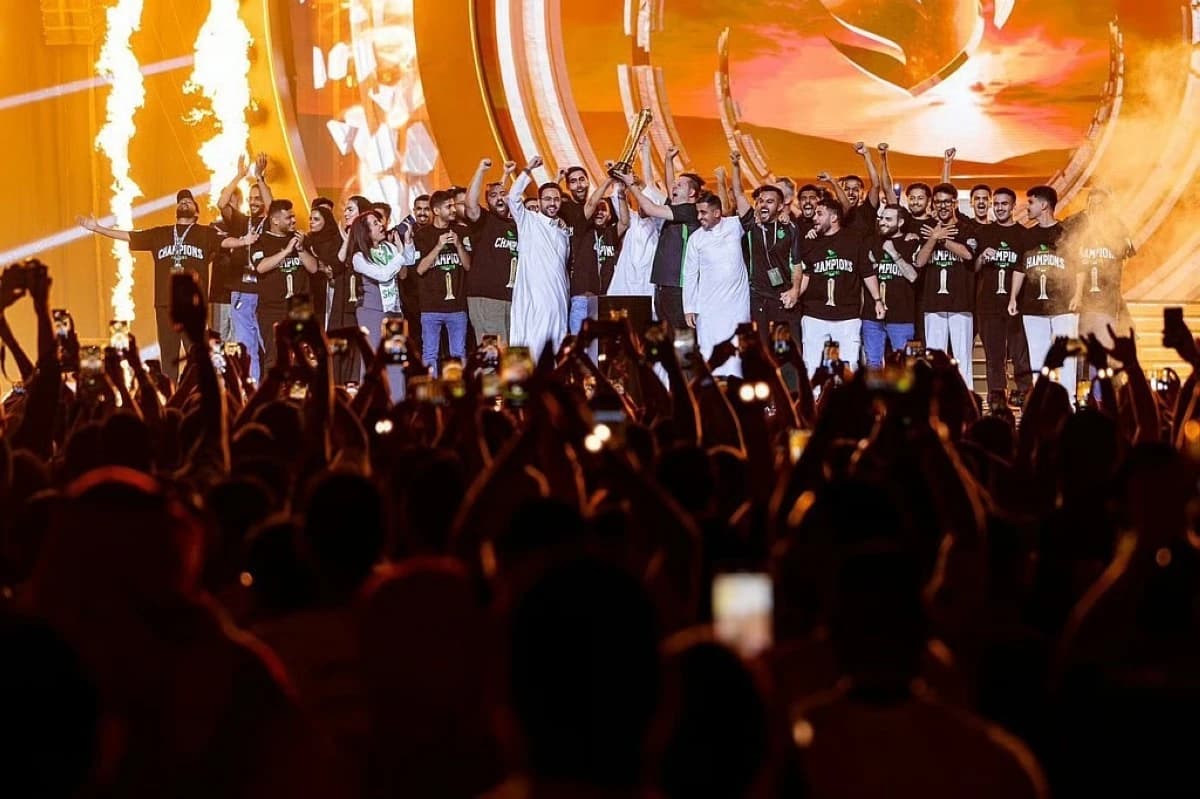 للعام الثالث.. فالكونز في قائمة أكثر 10 فرق مشاهدة عالميا