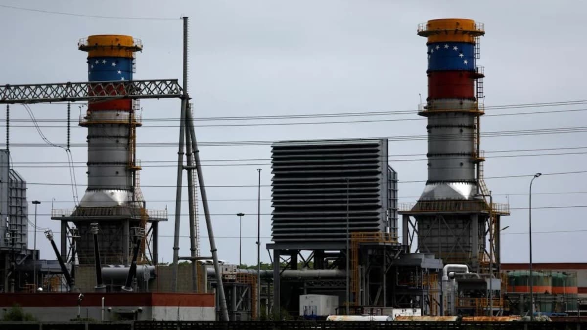 النفط يهبط 1% مع تقييم المستثمرين توقعات الإمدادات