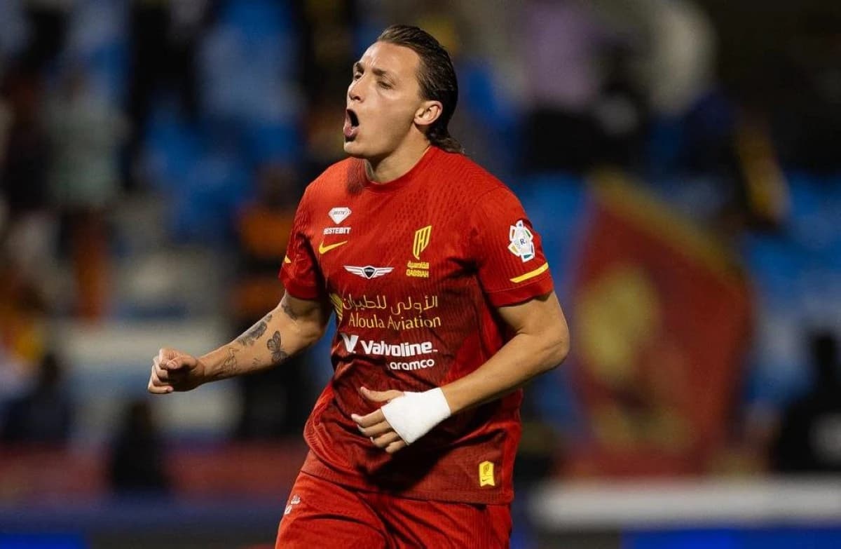 ريتيجي انخفاض وانفراد .. ومعادلة قيمة أغلى 11 لاعبا في أنديتهم