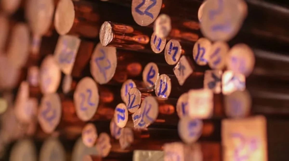 سعر النحاس يواصل الارتفاع والمعادن تتجه نحو مكاسب أسبوعية رابعة