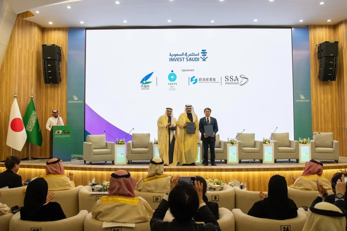 السعودية تستعد لتصدير الهيدروجين الأخضر إلى اليابان قريبا