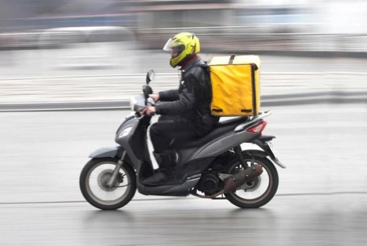 توصيل الطلبات في السعودية يسجل 124 مليون عملية خلال الربع الرابع بارتفاع 60%