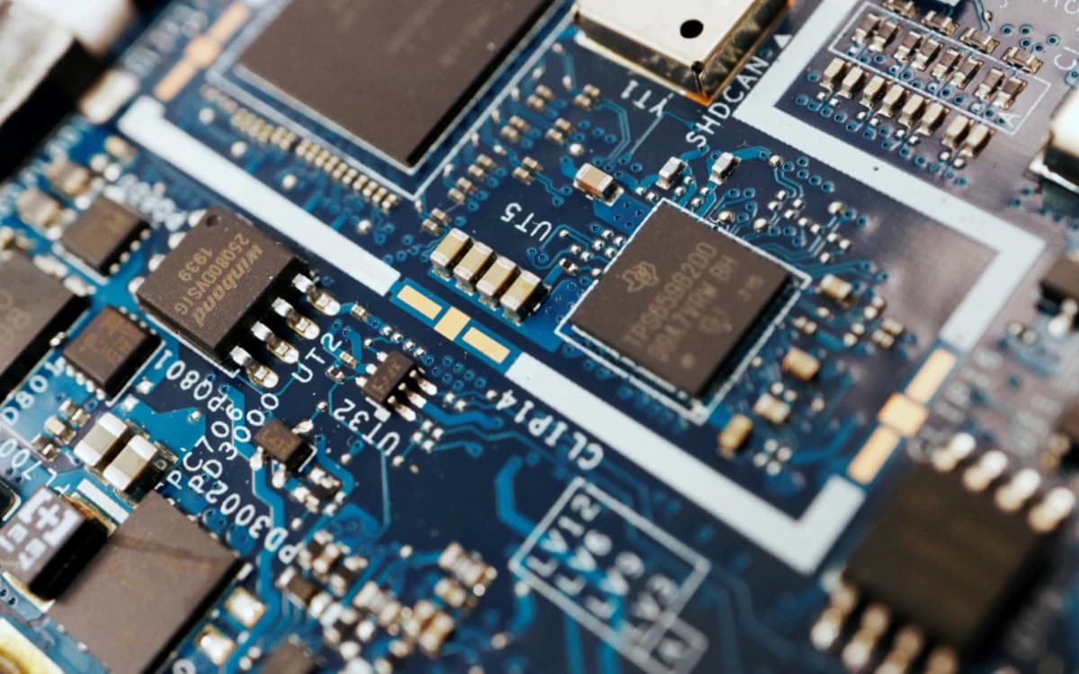 تحذير من نقص غير مسبوق في رقائق الذاكرة يستمر لما بعد 2026