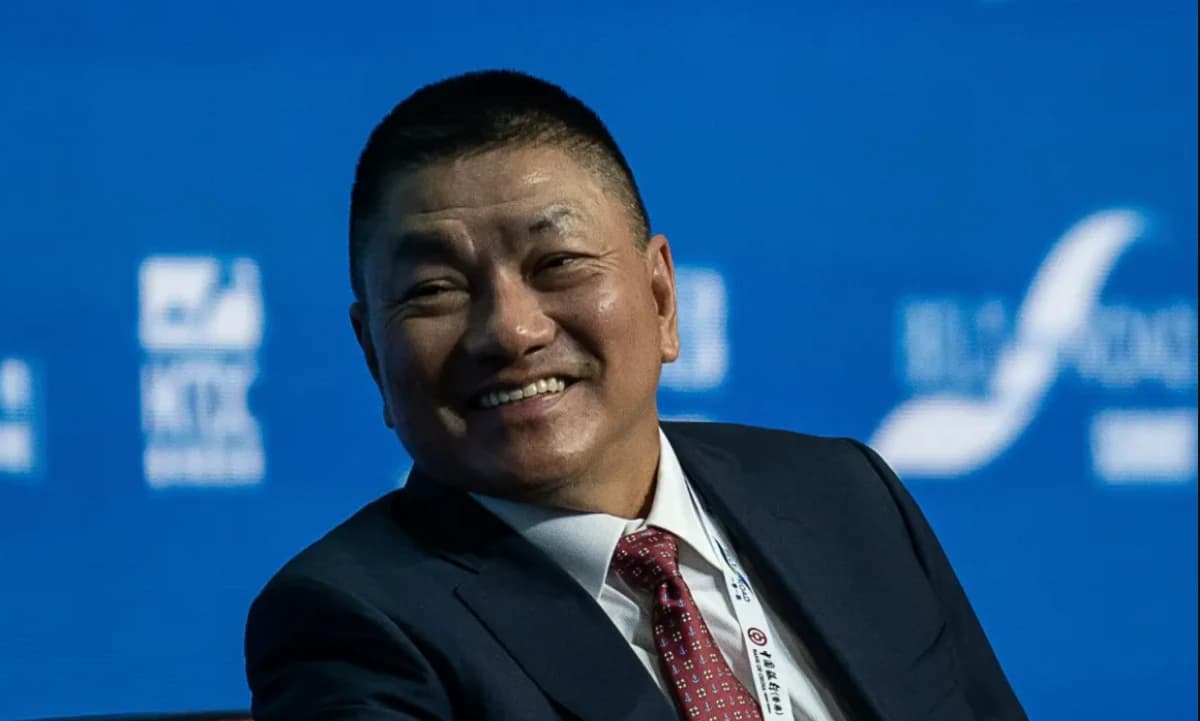 ملياردير آسيوي يرفع رهانه على الذهب ويخصص له 15% من ثروته