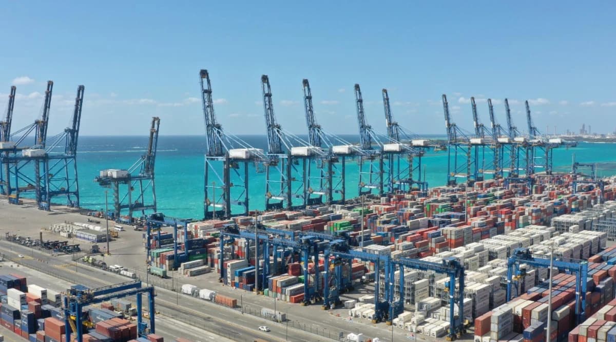 نمو مناولة الحاويات بالموانئ السعودية 2% في يناير 2026