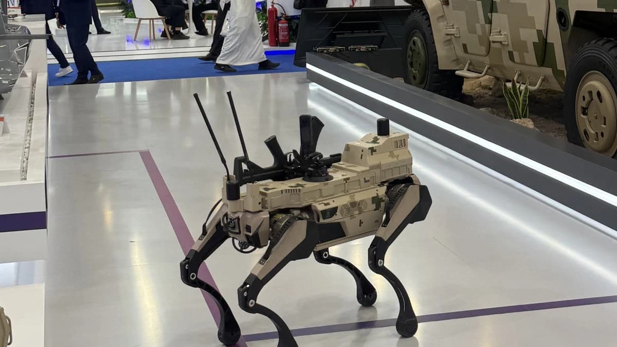 معرض الدفاع العالمي .. تقنيات حديثة تحيد البشر عن ساحات المعارك