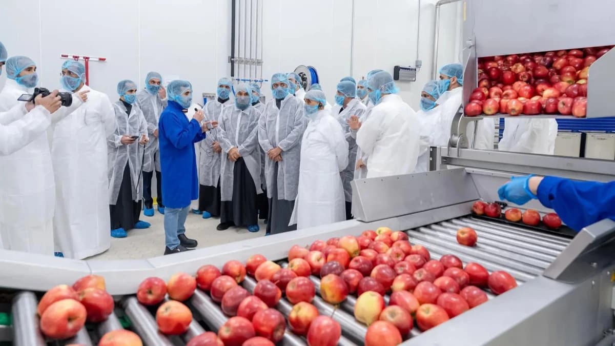 وزير الصناعة والثروة المعدنية يرعى شراكات صناعية ولوجستية ويتفقد ويدشن مصانع نوعية في سدير