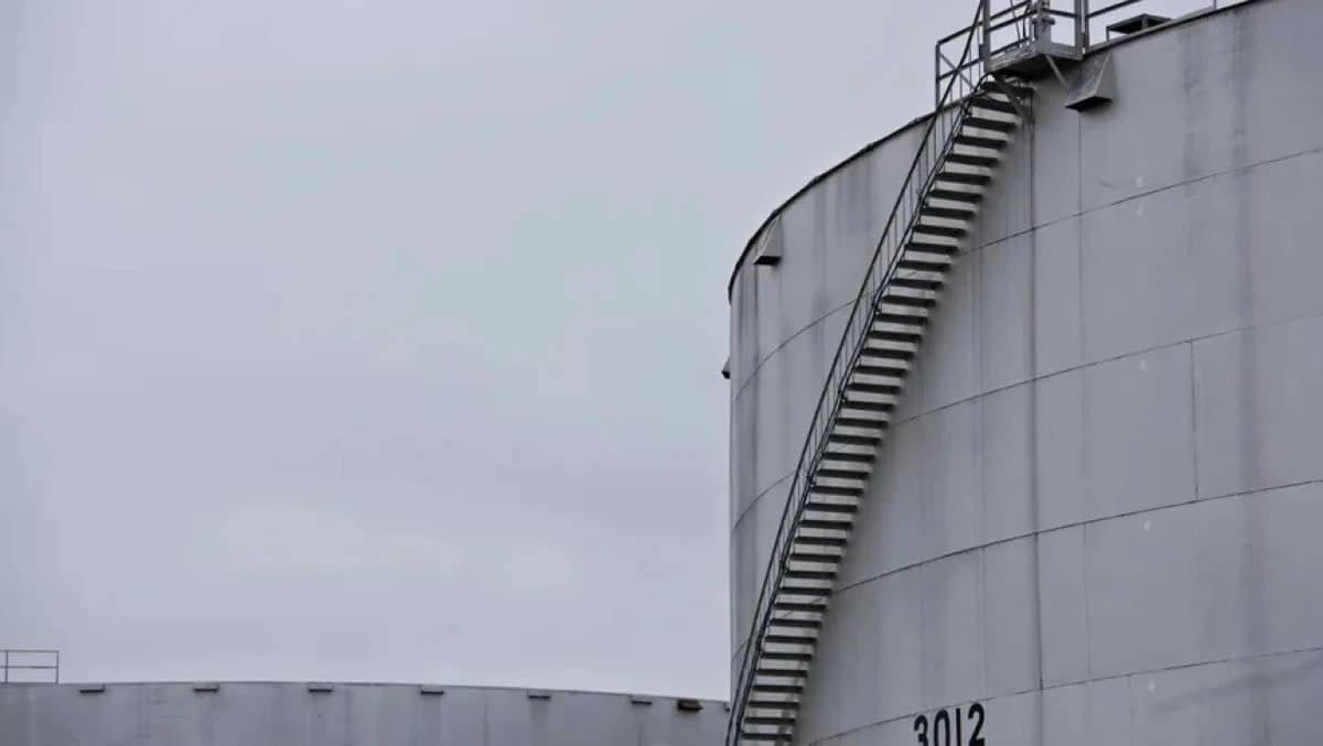 سعر النفط يستقر قرب 67 دولاراً مع تقدم المحادثات بين واشنطن وطهران