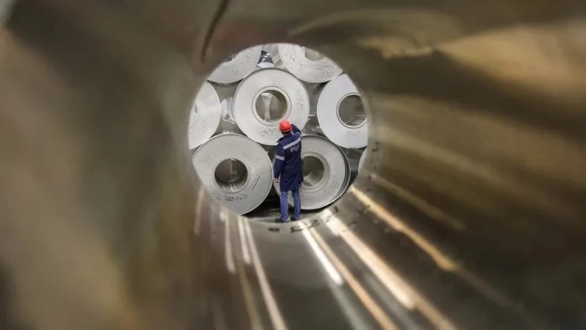 سعر الألمنيوم يتمسك بمكاسبه مع اضطراب الإمدادات جراء حرب إيران