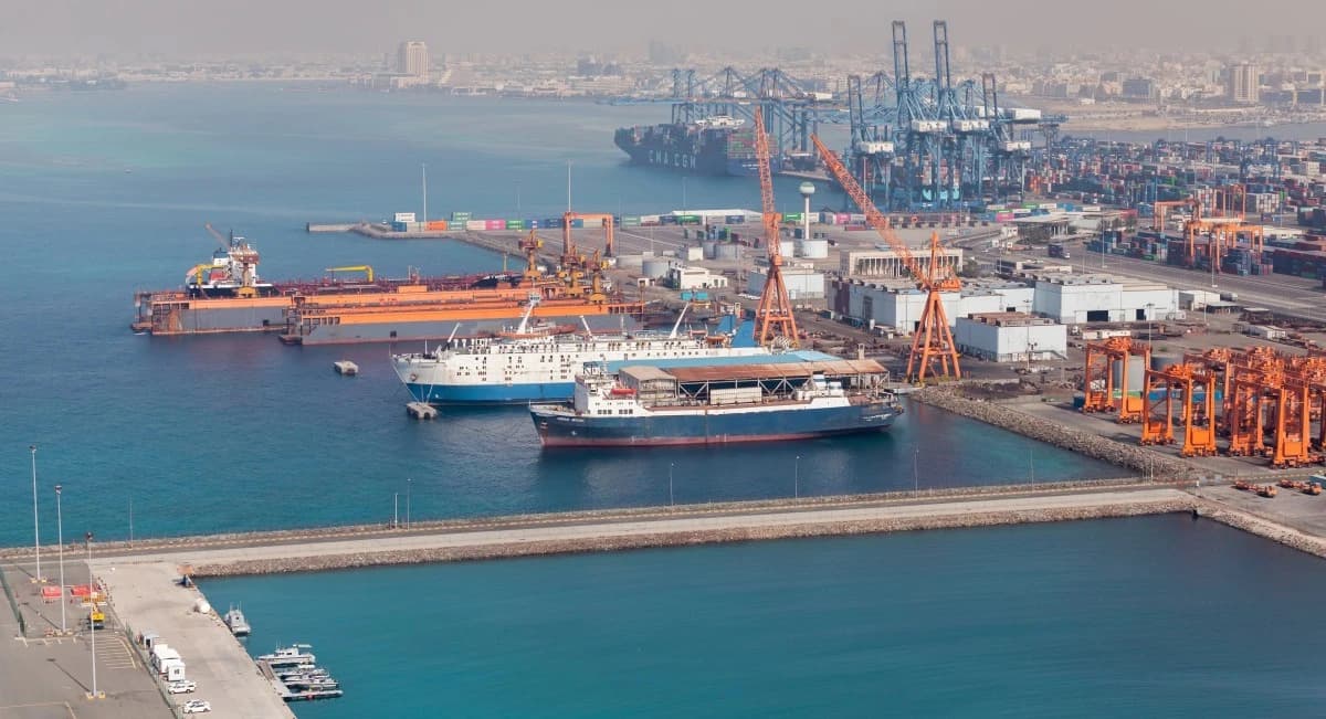 جاهزية سعودية لوجستية لمواجهة أي تحول لمسارات الشحن نحو ميناء جدة