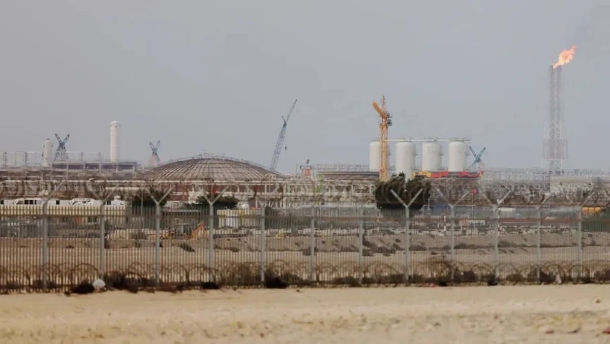 موردو الغاز المسال يعلنون "القوة القاهرة" في عقود التوريد من قطر