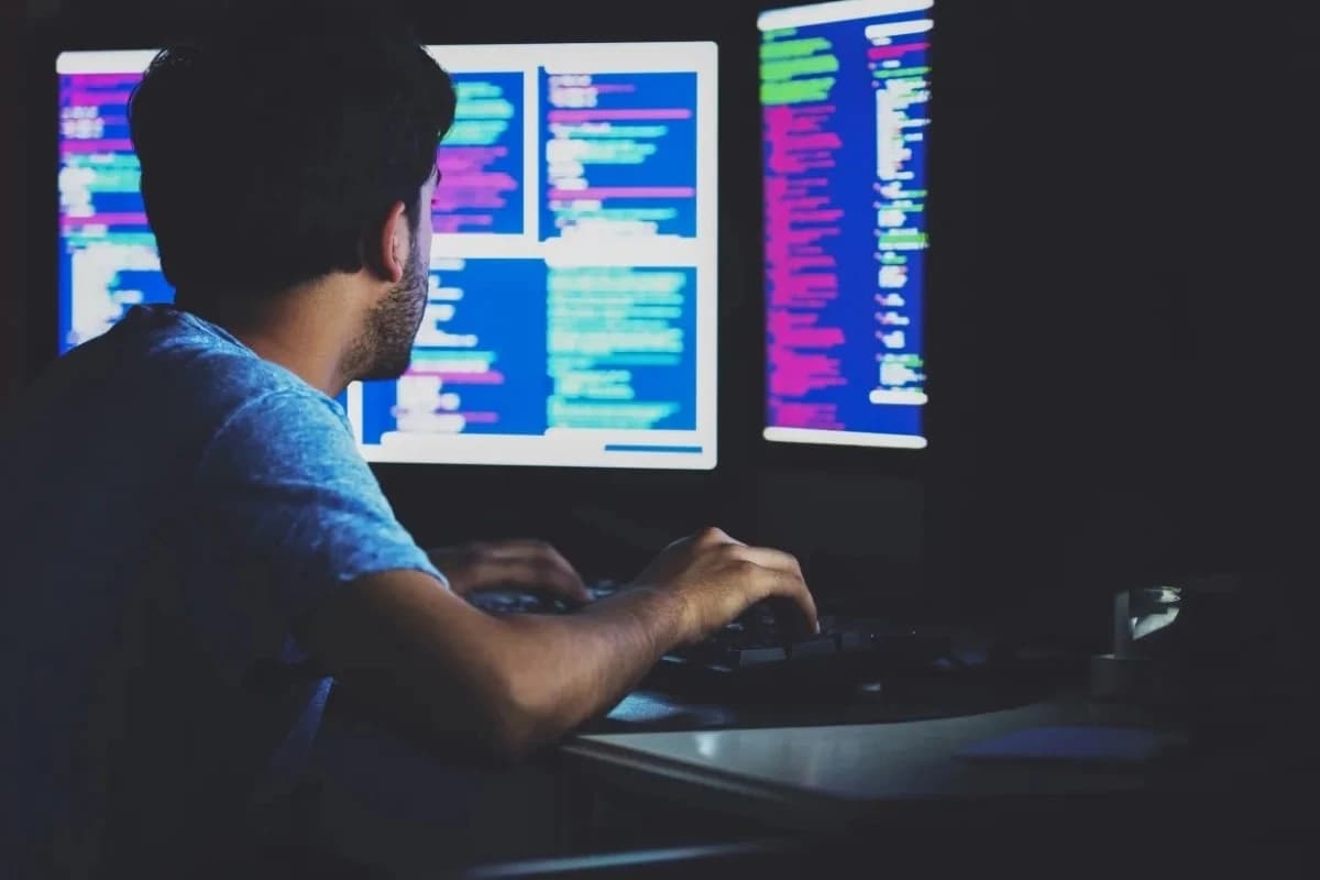 هجمات سلاسل التوريد تتصدر التهديدات السيبرانية للشركات عالميا بـ30%