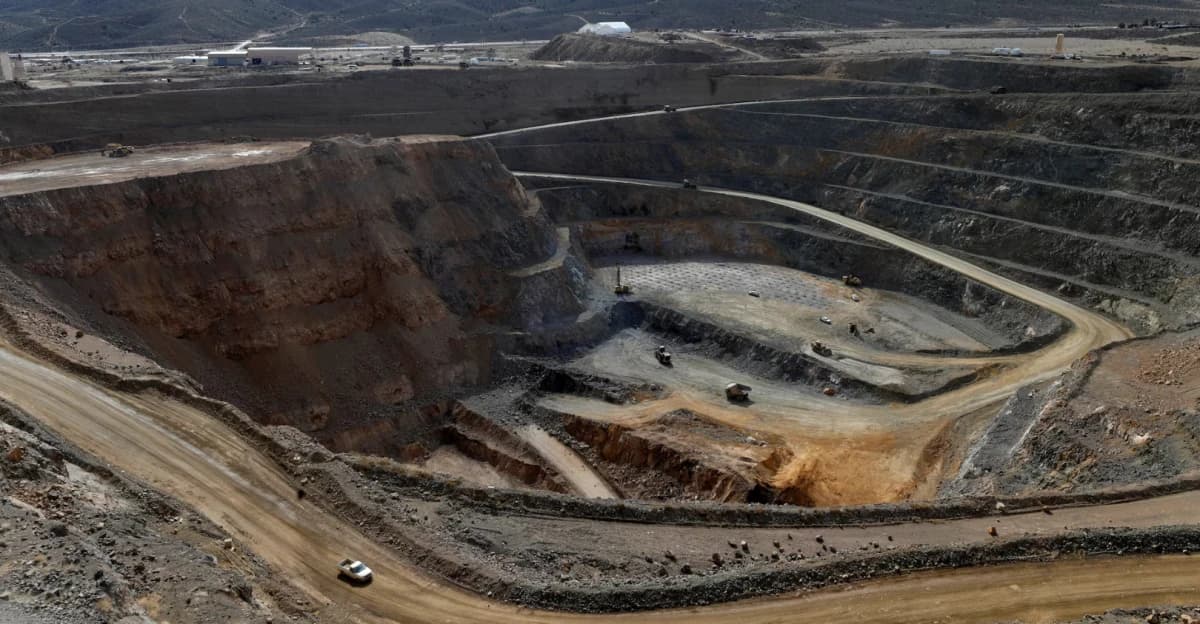 شركة "ليناس" تمضي قدماً في خطة توريد معادن نادرة إلى البنتاجون