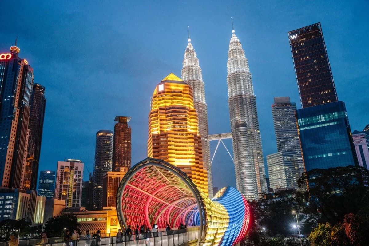 هل تسجل دول جنوب شرق آسيا "هدفاً عكسياً" في اقتصادها؟