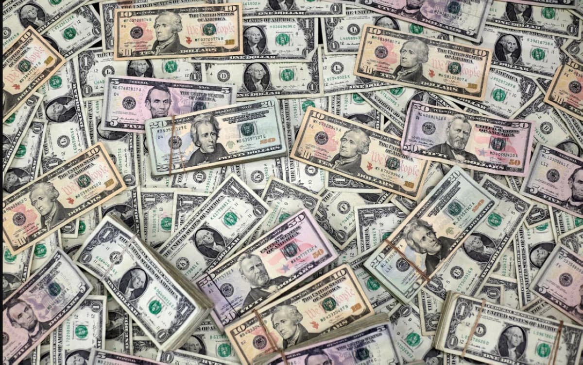 خبراء المال يحذرون: سوق السندات تستهين بمخاطر تباطؤ الاقتصاد الأمريكي