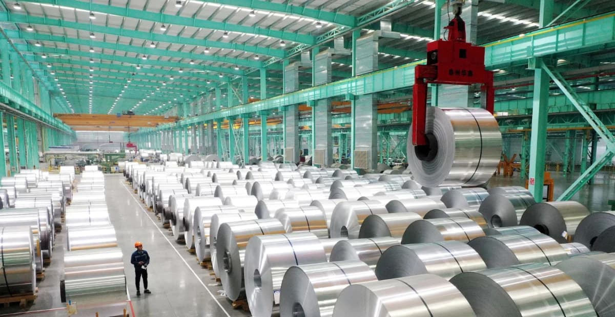 الألمنيوم يتجه لأكبر مكسب شهري في عامين وسط اضطراب الإمدادات