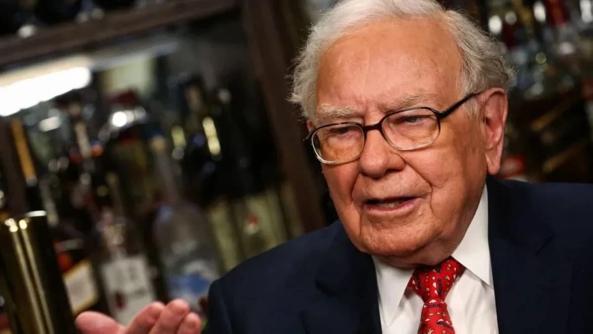 وارن بافيت يحذر من هشاشة في النظام المصرفي.. ماذا يحدث؟