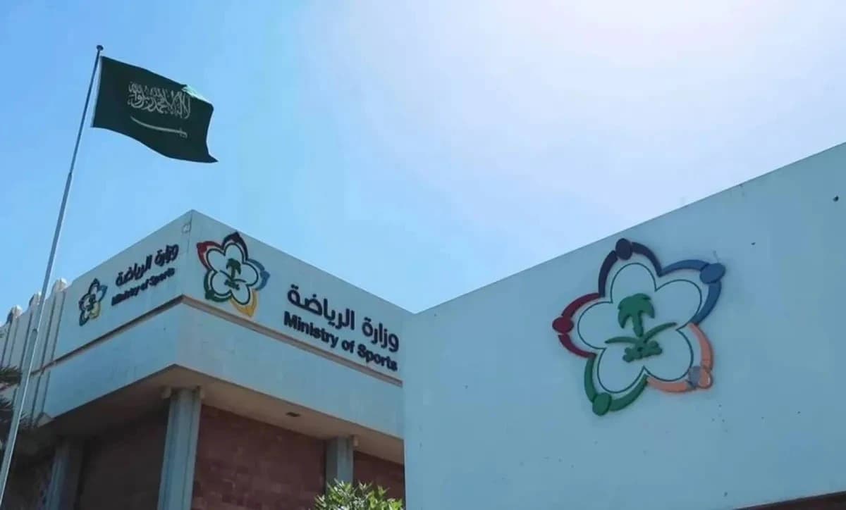 وزارة الرياضة تعلن عن نطاق الكفاءة المالية لأندية روشن الموسم المقبل