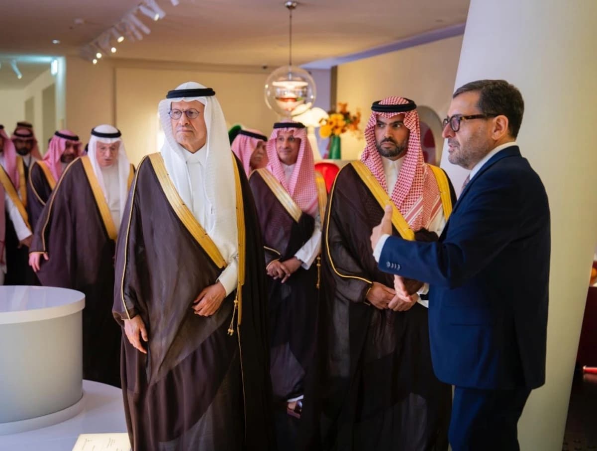 الأول من نوعه .. وزيرا الطاقة والثقافة يفتتحان متحف الذهب الأسود في الرياض