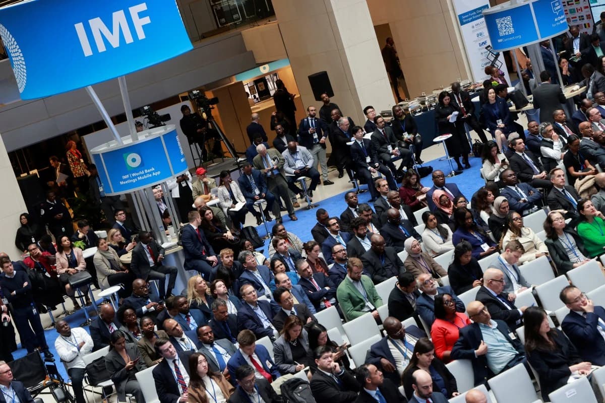 التمويل غير المصرفي يفاقم أعباء الأسواق الناشئة.. مخاطر التقلبات تلوح في الأفق