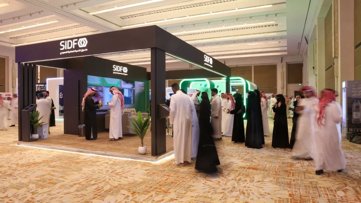 ما تأثير الذكاء الاصطناعي في مستقبل الوظائف والقوى العاملة ؟