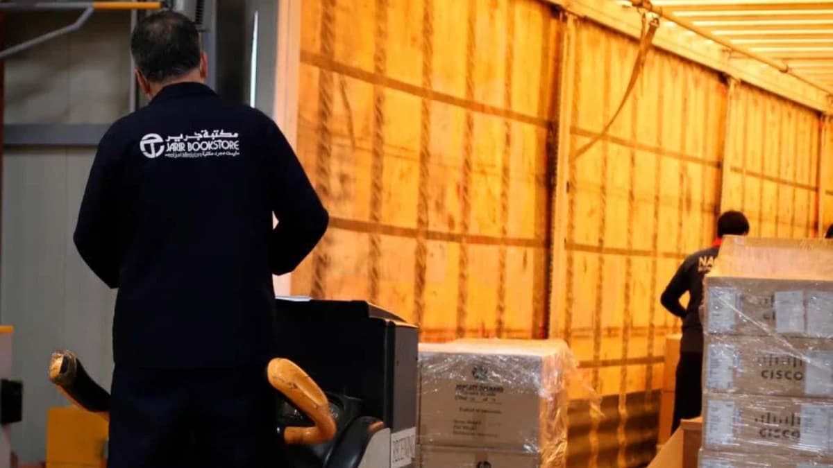 أرباح "جرير" الفصلية تنمو 17% بدعم زيادة مبيعات الهواتف الذكية